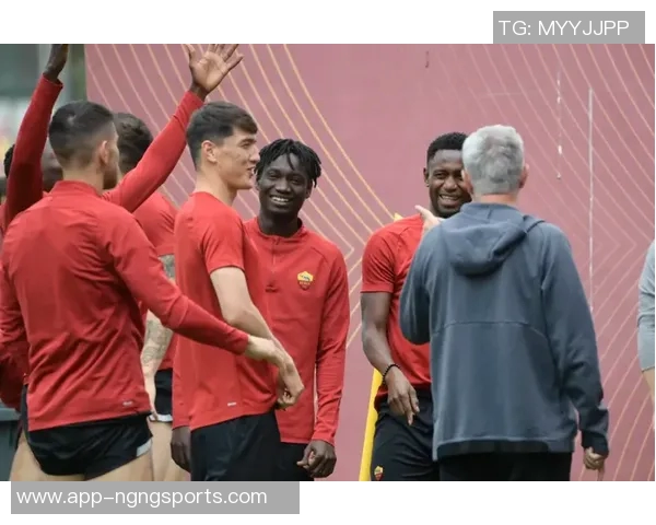 罗马客场挑战佛罗伦萨首发阵容公布齐米卡斯与克里斯坦特领衔出战 罗马客场挑战佛罗伦萨首发阵容公布齐米卡斯与克里斯坦特领衔出战