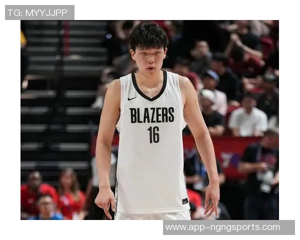 杨瀚森谈防守压力季前赛问题暴露为球队未来发展提供契机 杨瀚森谈防守压力季前赛问题暴露为球队未来发展提供契机