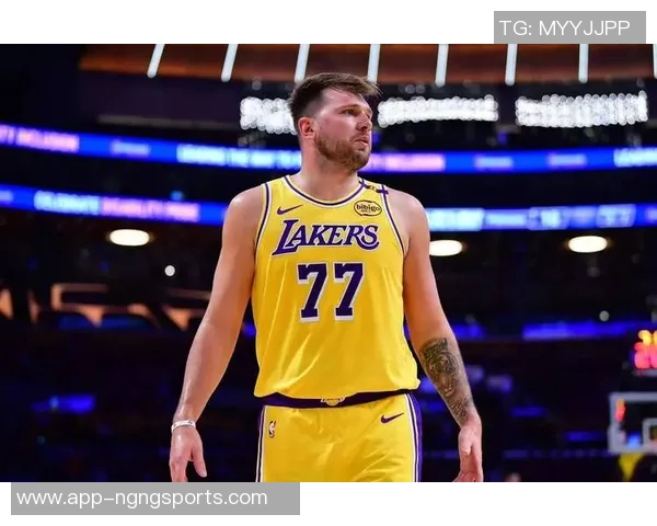 东契奇26岁已成联盟唯一现役30岁前五次入选最佳阵容一阵球员