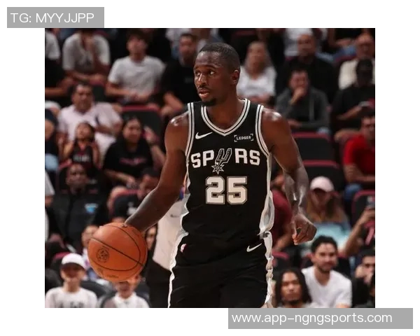 尚帕尼三分球如雨下全场轰下15分3篮板1盖帽展现神准外线实力 尚帕尼三分球如雨下全场轰下15分3篮板1盖帽展现神准外线实力