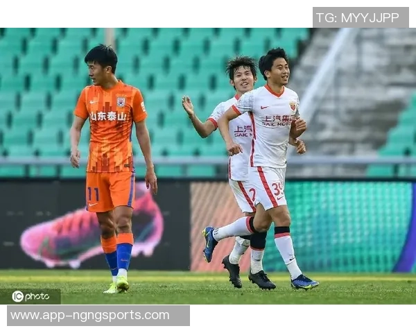 海港与町田首发阵容揭晓李新翔傅欢李圣龙领衔出战 海港与町田首发阵容揭晓李新翔傅欢李圣龙领衔出战