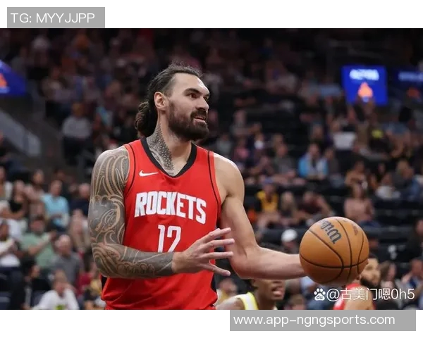 亚当斯替补出战12分钟表现神勇四投全中贡献8分2板2助 亚当斯替补出战12分钟表现神勇四投全中贡献8分2板2助